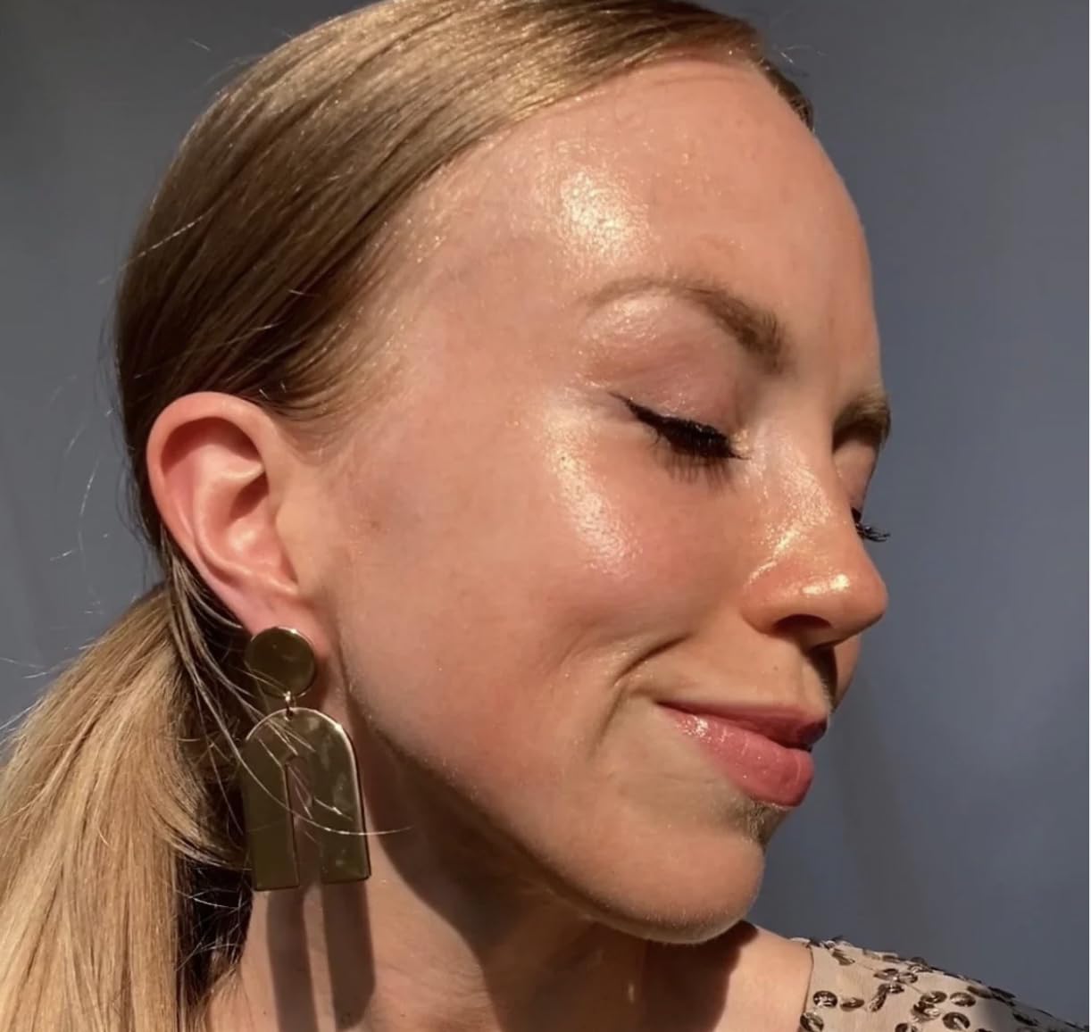 Glowbiotics Probiotic HydraGlow Illuminating Serum Bronze: Hydrating Dew Drops for Radiant Skin, Illuminating Glow Enhancer with Hyaluronic Acid and Probiotics, 1 Fl Oz